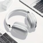 This Bluetooth Headset With A Microphone Offers A 40-hour Playback Time. It Is Retractable, Has High-quality Sound, And Features Soft Memory Ear Cups With Button Control. It Is Suitable For Music - Image 4